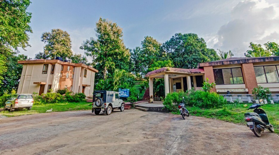 Карвар: Sadashivgad Sea View Resort by Jungle Lodges