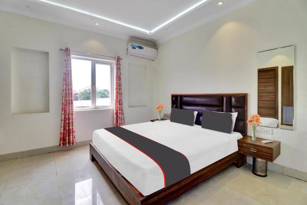 Агра: Collection O 807543 Bhawna Vyas Hotel
