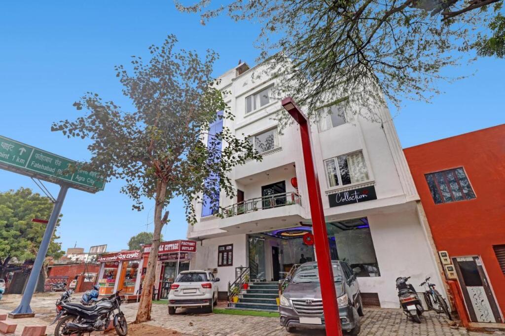 Агра: Collection O 807543 Bhawna Vyas Hotel