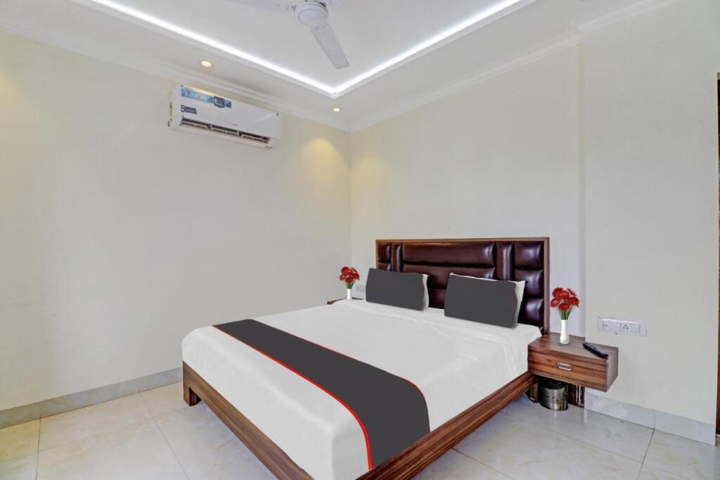 Агра: Collection O 807543 Bhawna Vyas Hotel