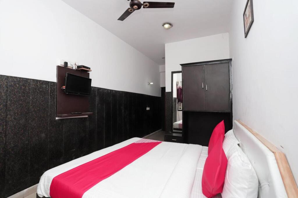 OYO Flagship 40300 Hotel Kusum Palace — фото 6