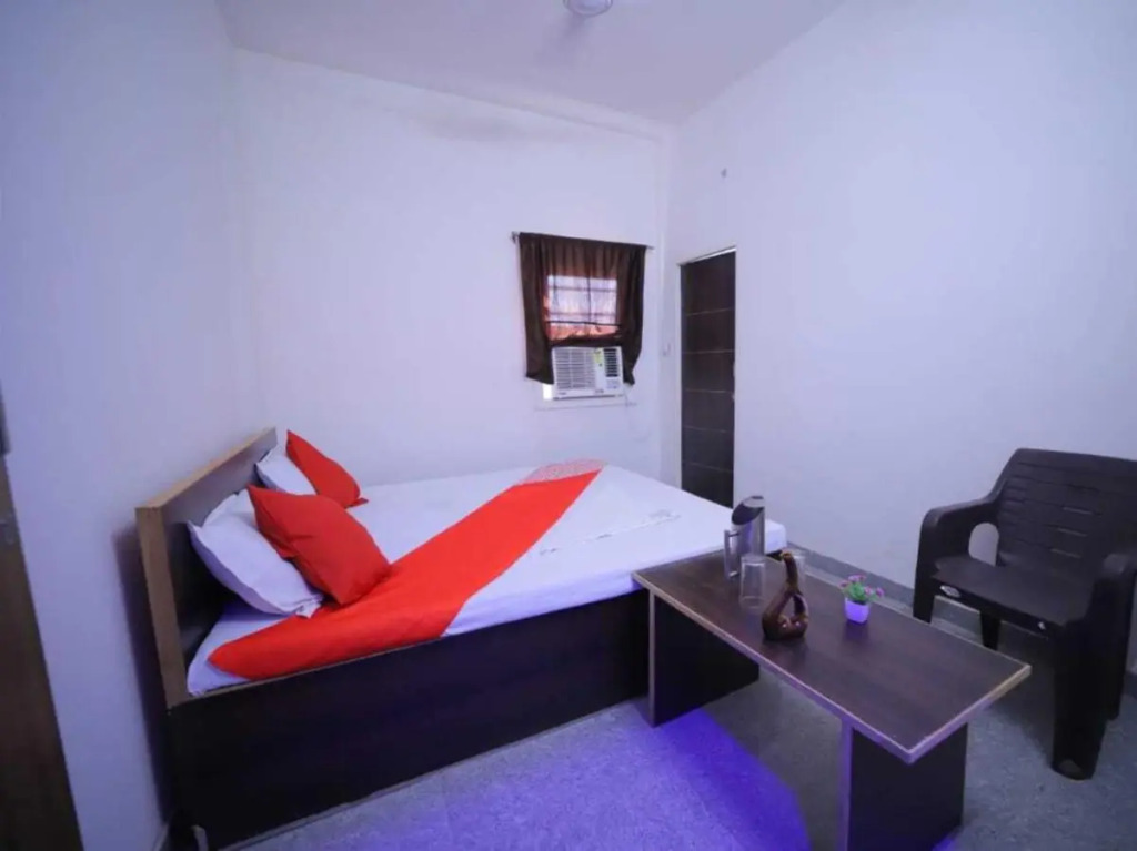 Агра: OYO 91124 Hotel A S Palece