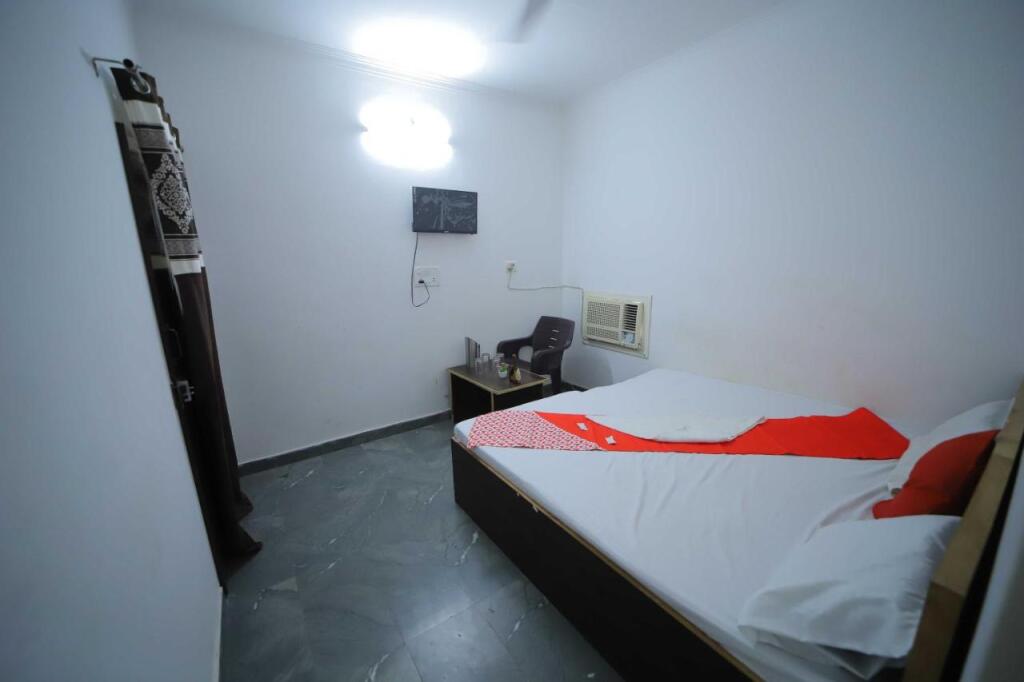 Агра: OYO 91124 Hotel A S Palece