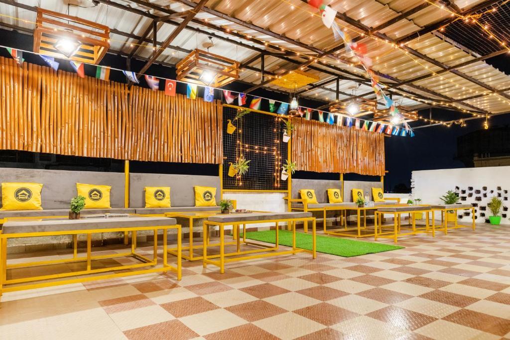 Агра: The Hosteller Agra