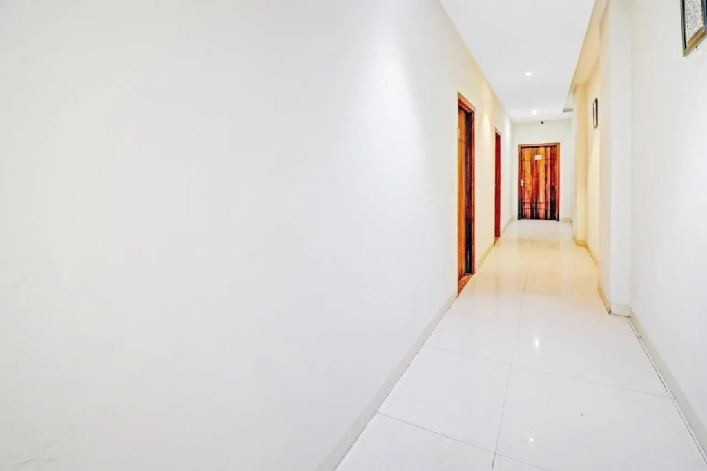 Агра: Townhouse 691 Hotel Sulit