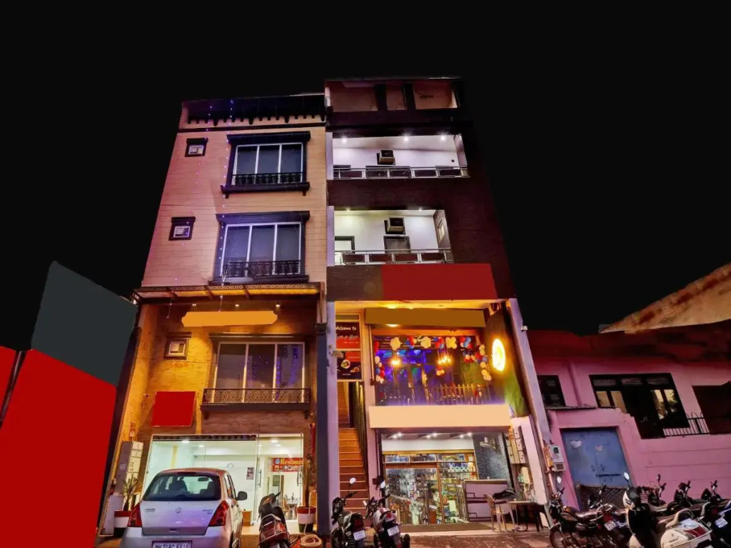 Агра: Townhouse 691 Hotel Sulit