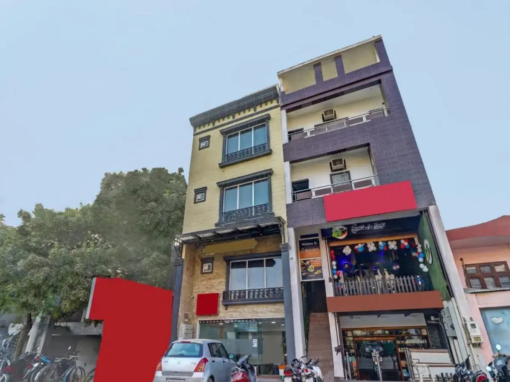 Агра: Townhouse 691 Hotel Sulit