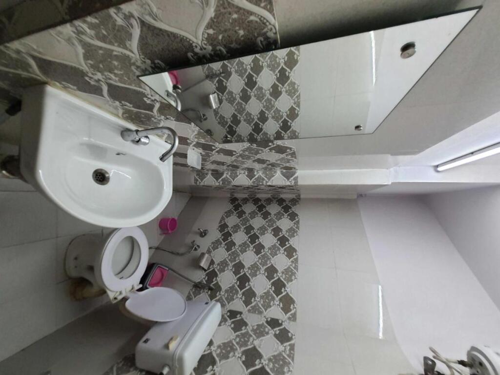 Агра: OYO 701229 Love India Hotel