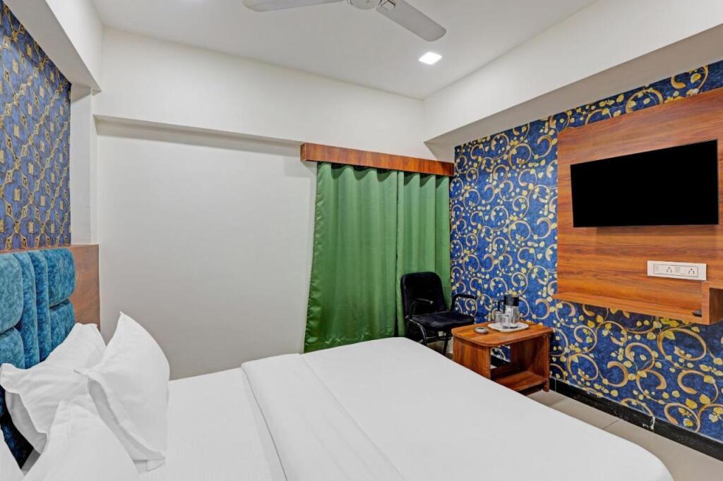 Ахмедабад: Capital O 805314 Hotel Bhavya Villa