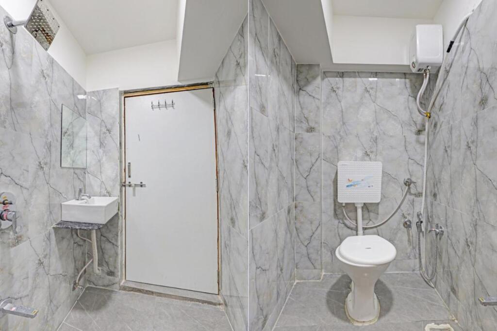 Ахмедабад: Capital O 805314 Hotel Bhavya Villa