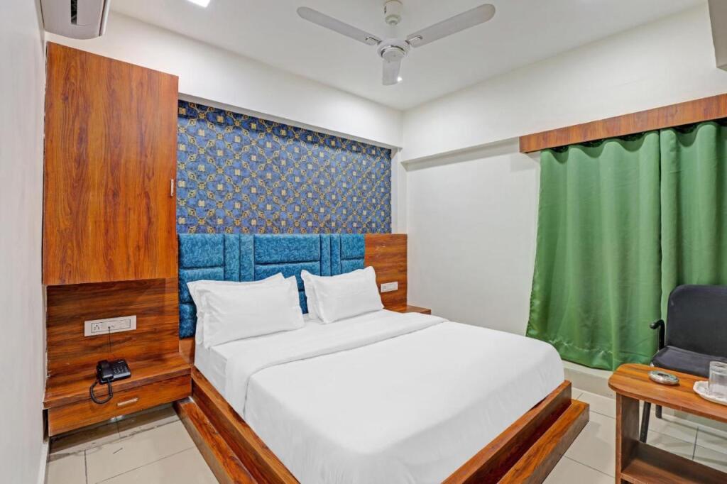 Ахмедабад: Capital O 805314 Hotel Bhavya Villa