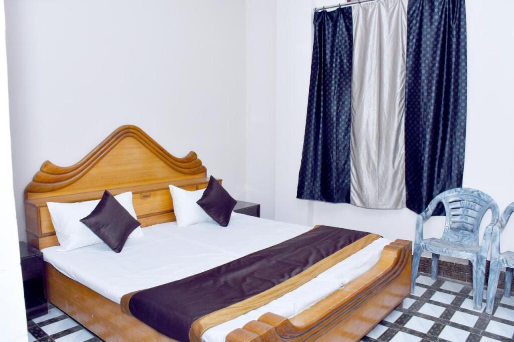Барейлли: Hotel Aalishan Garden