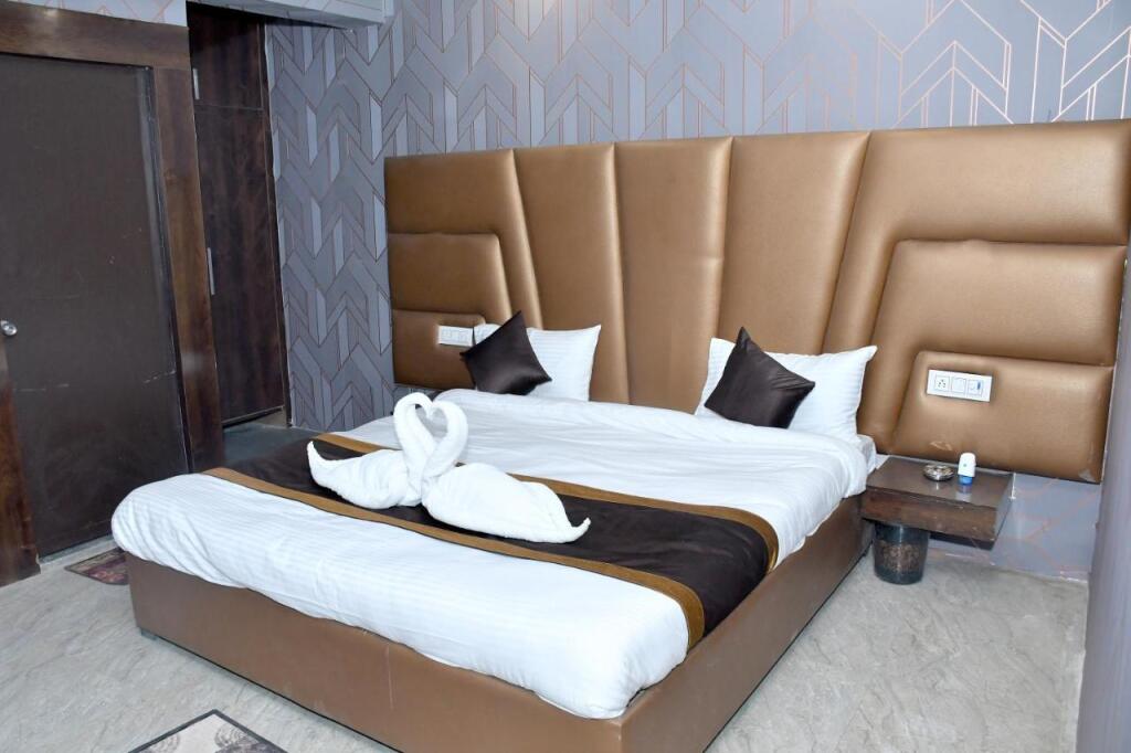 Барейлли: Hotel Aalishan Garden