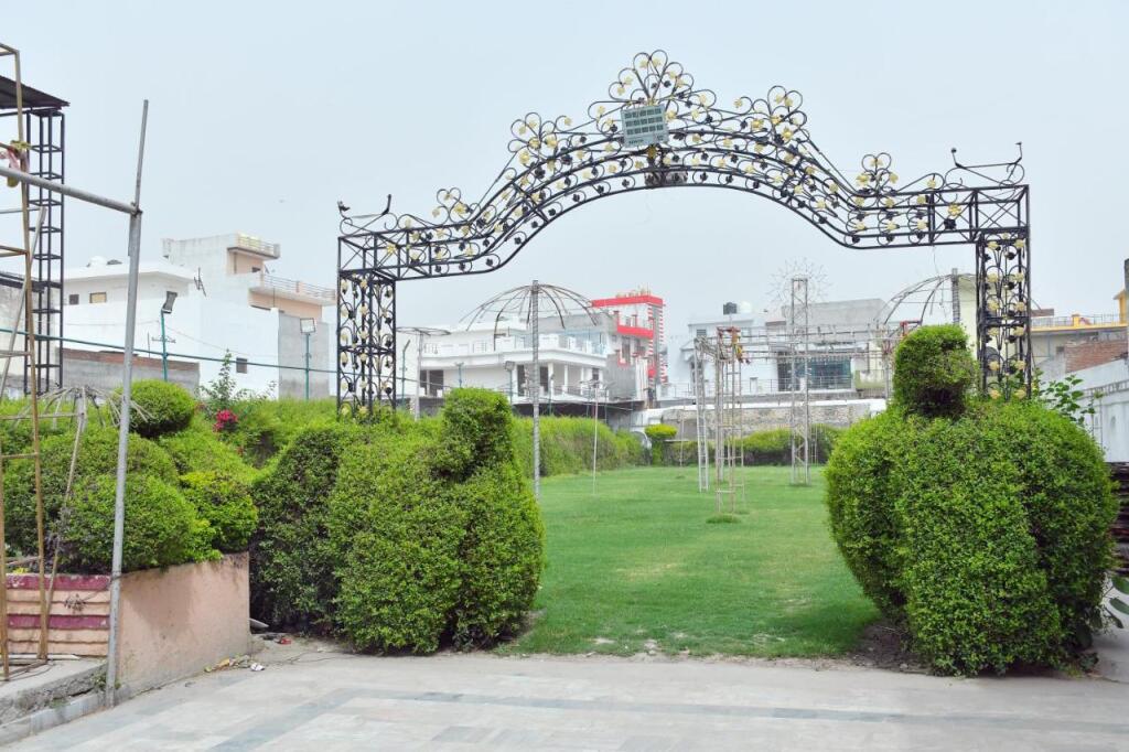 Барейлли: Hotel Aalishan Garden