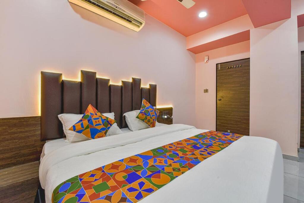 Ахмедабад: FabHotel Max Inn