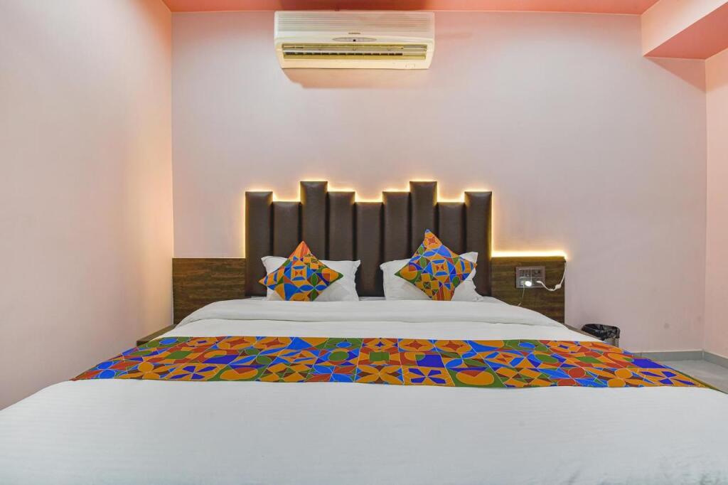 Ахмедабад: FabHotel Max Inn