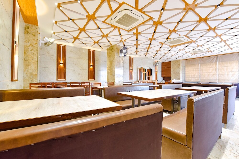 Ахмедабад: Fabhotel Vishwa