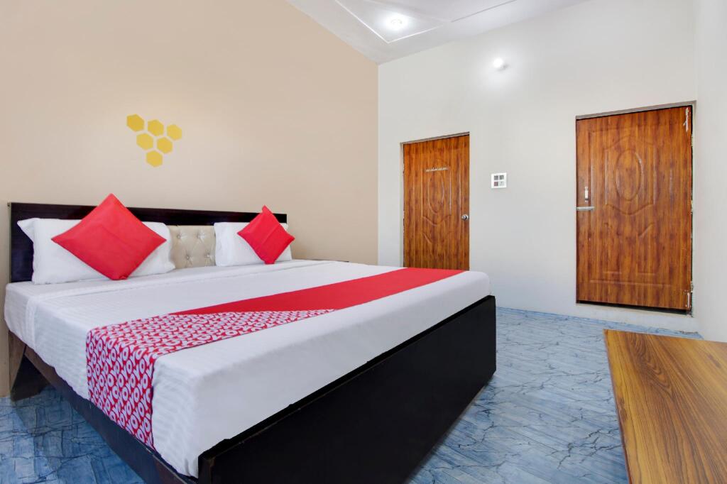 Aligarh: OYO 71269 Hotel Goswami's