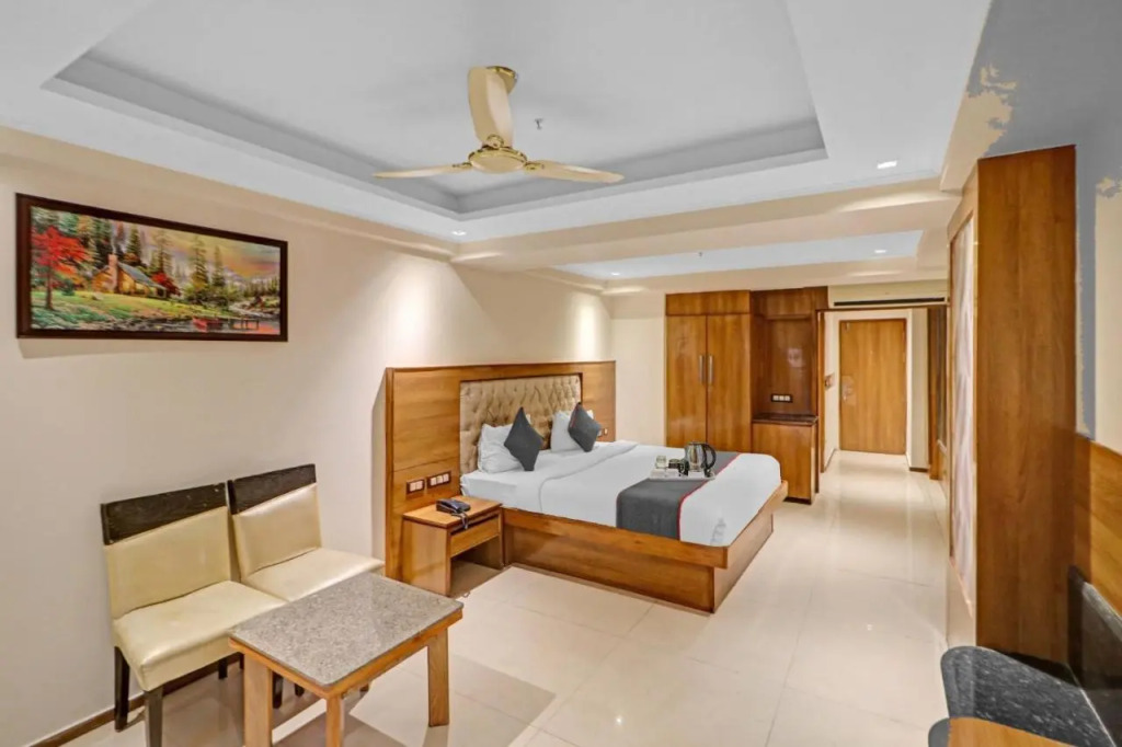 Алипур: Oyo Townhouse 841 Parker Plaza