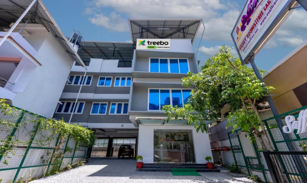 Аллеппи: Treebo Trend Vsaffron Regency