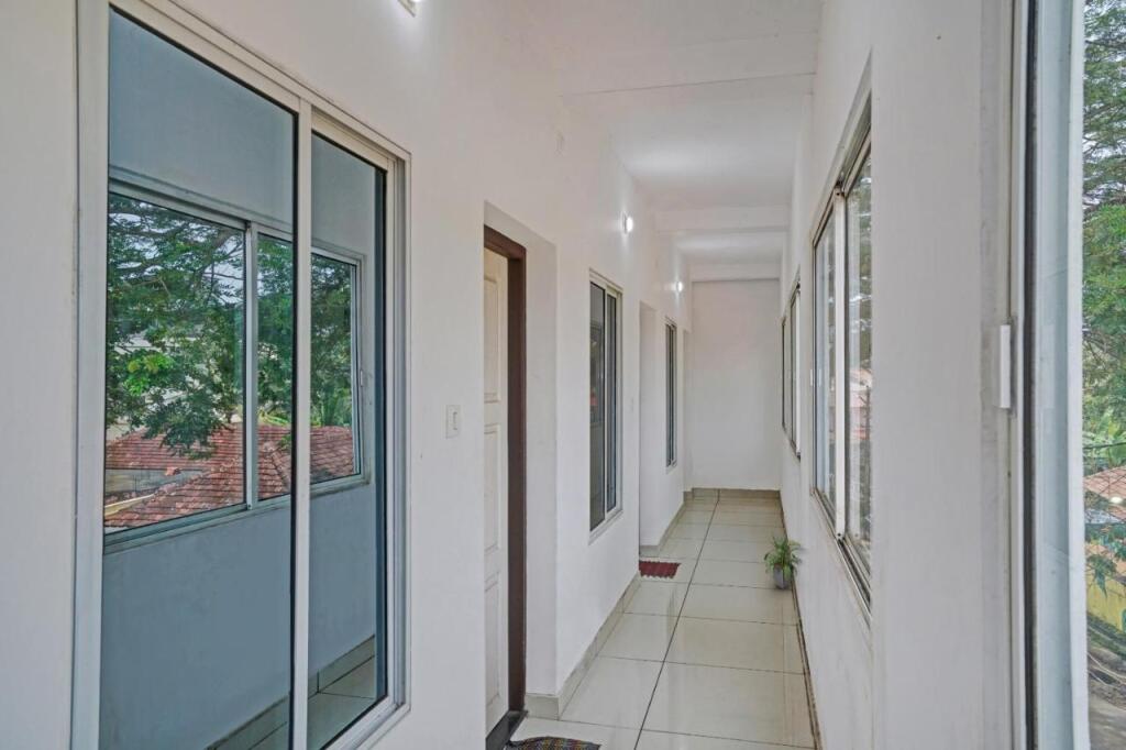 Аллеппи: OYO Flagship 808201 Hornbill Residency