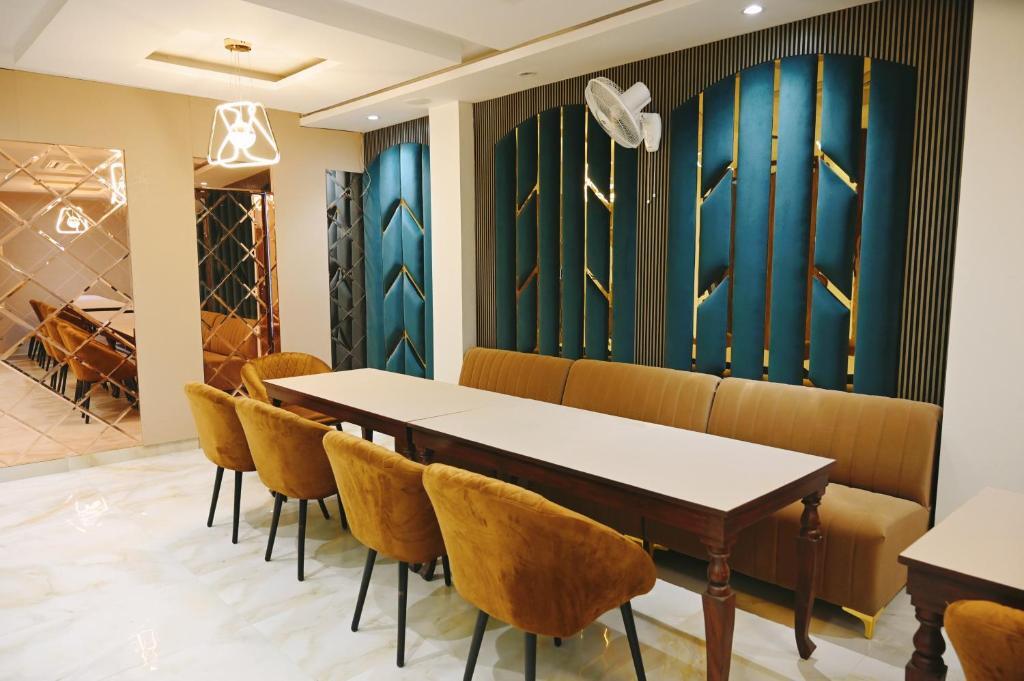 Амритсар: Hotel The Posh