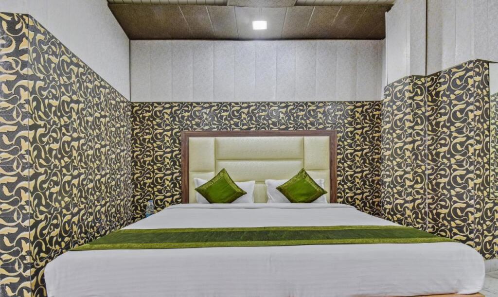 Амритсар: Hotel Smile Inn - 50 Meters from Golden Temple