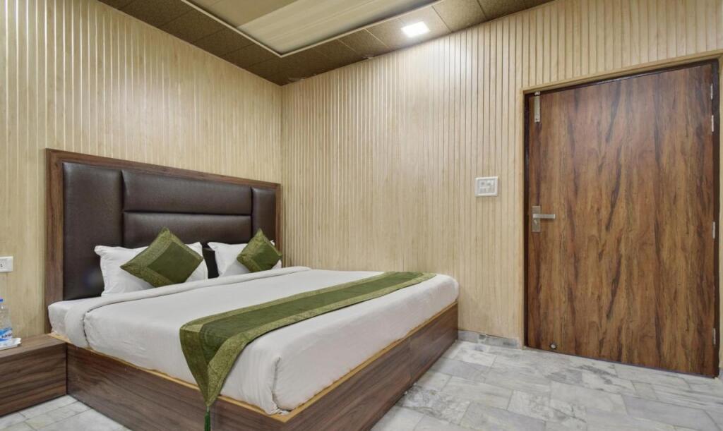 Амритсар: Hotel Smile Inn - 50 Meters from Golden Temple