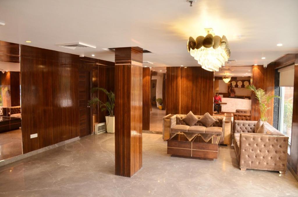 Амритсар: Four Leaf Hotel - Connect