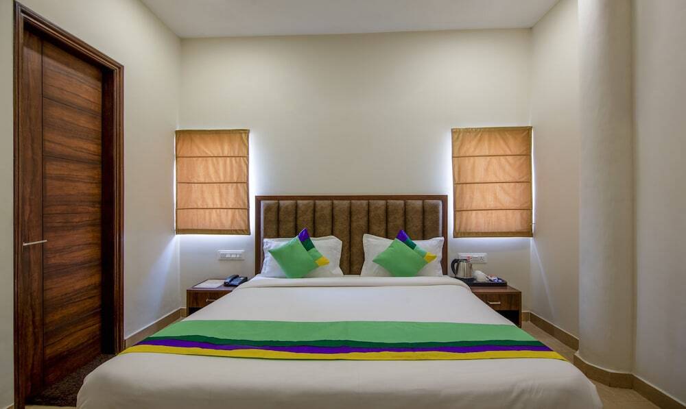 Амритсар: Hotel Diamond Creek Near Railway Station