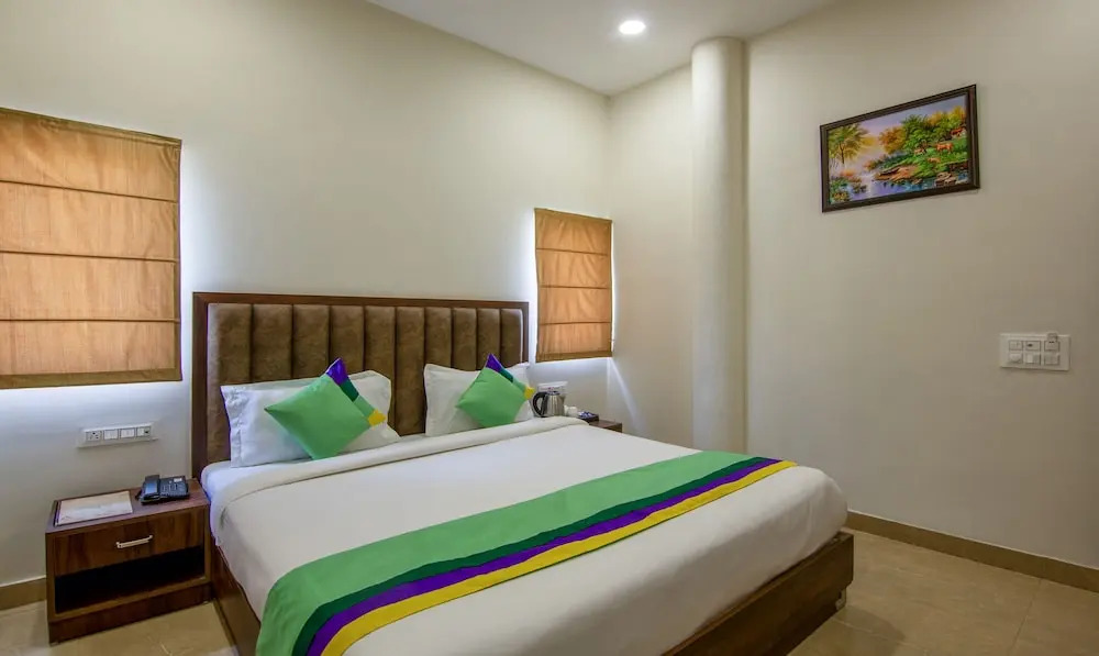 Амритсар: Hotel Diamond Creek Near Railway Station