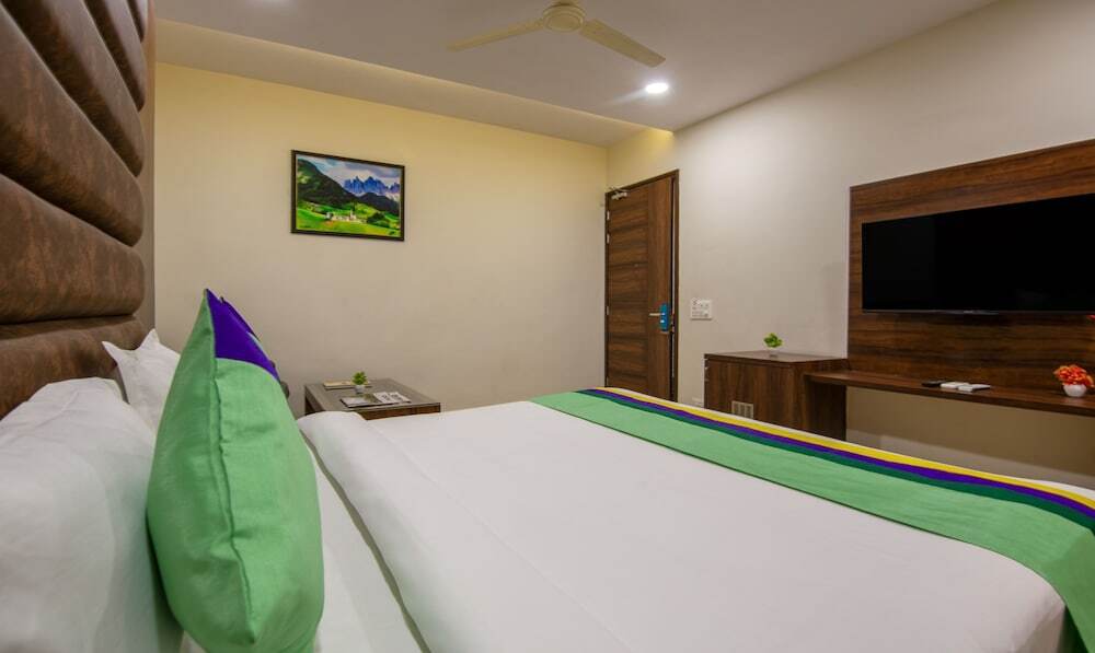 Амритсар: Hotel Diamond Creek Near Railway Station