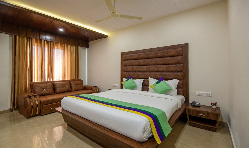 Амритсар: Hotel Diamond Creek Near Railway Station
