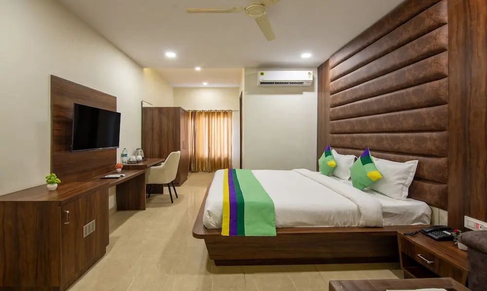 Амритсар: Hotel Diamond Creek Near Railway Station