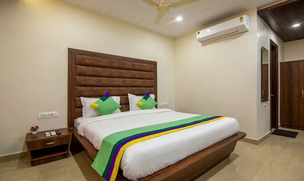 Амритсар: Hotel Diamond Creek Near Railway Station
