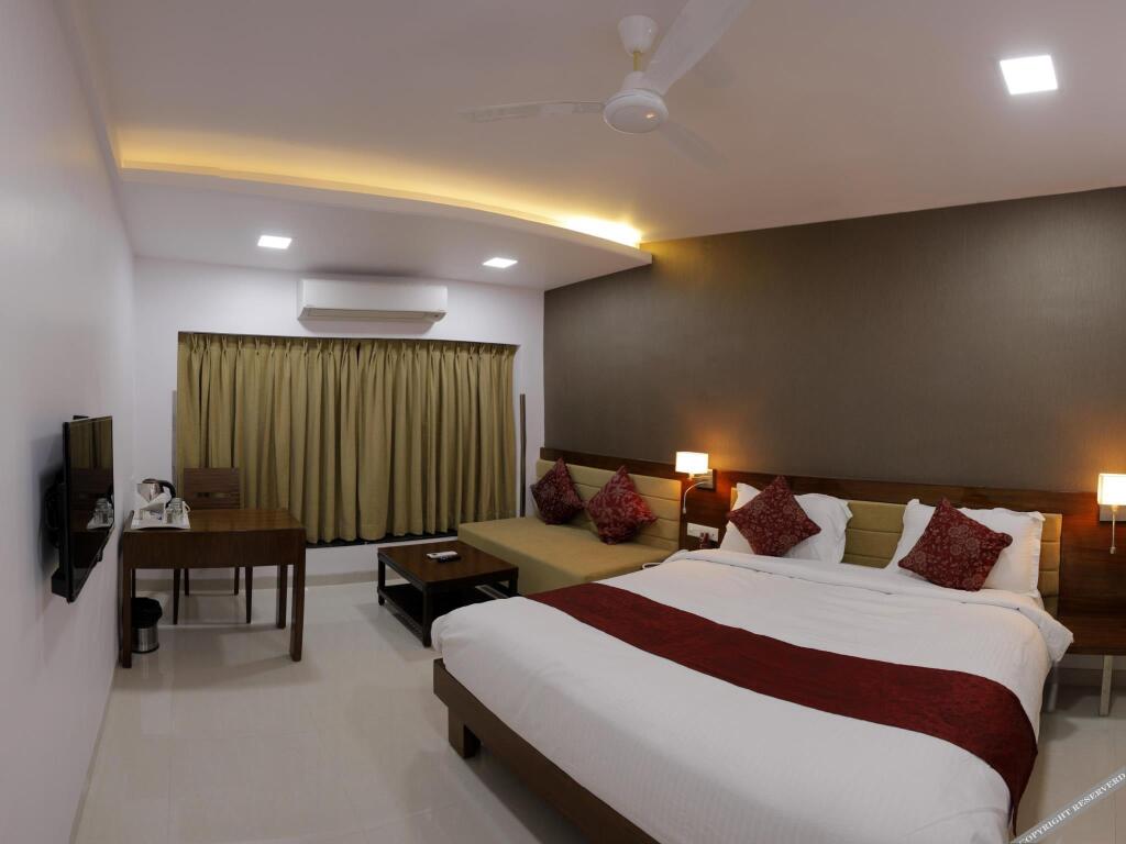 Аурангабад: Hotel Raviraj