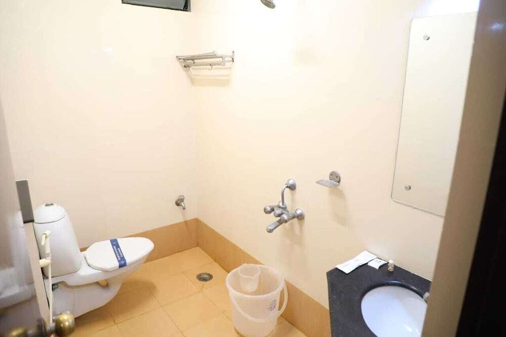 Салем: Hotel Shrie Shannth