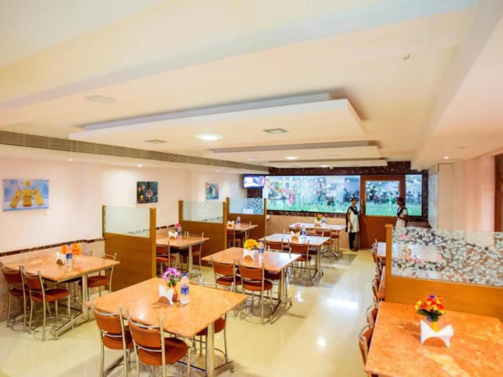 Салем: Hotel AMRs Evvergreen