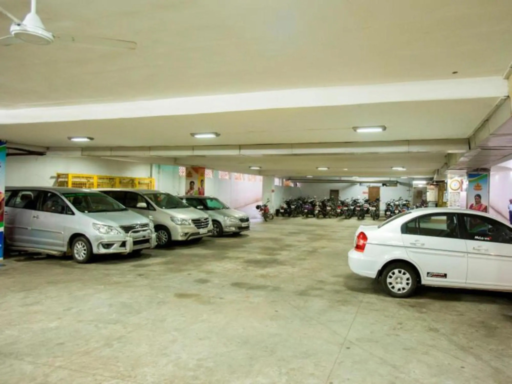 Салем: Hotel AMRs Evvergreen