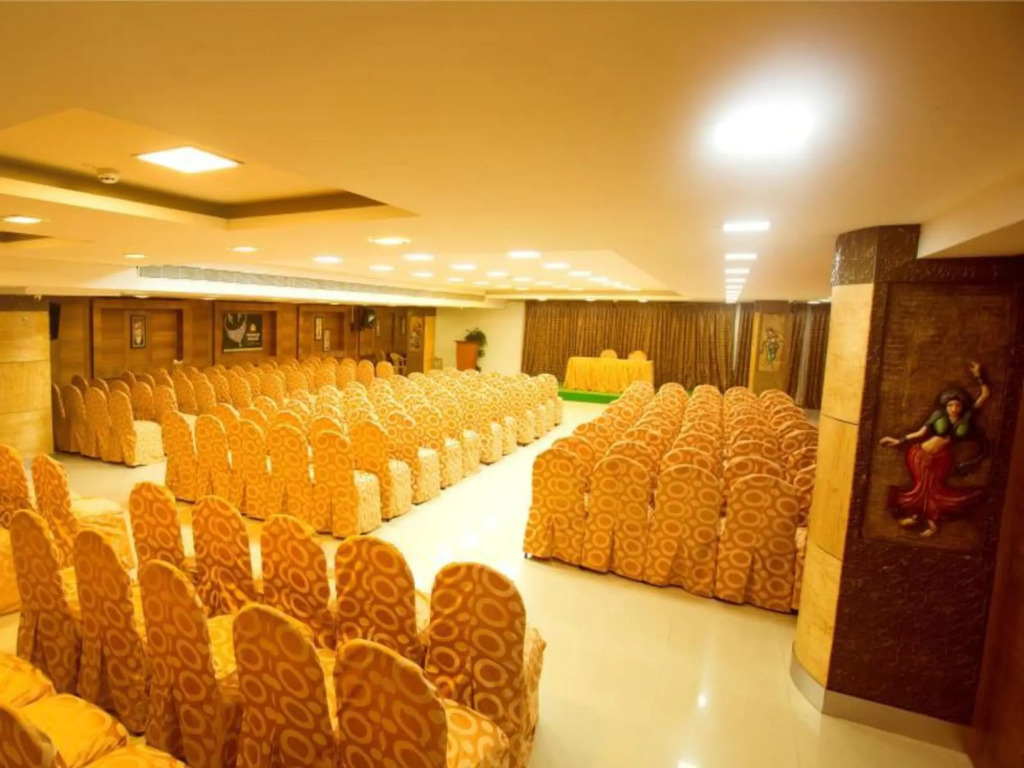 Салем: Hotel AMRs Evvergreen
