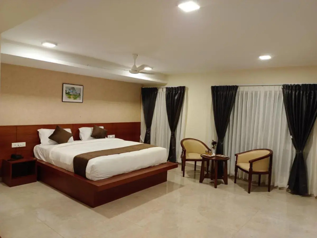 Салем: Cliff View Resort
