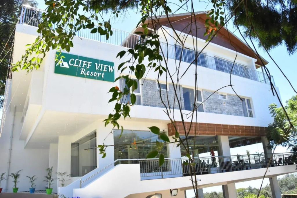 Салем: Cliff View Resort