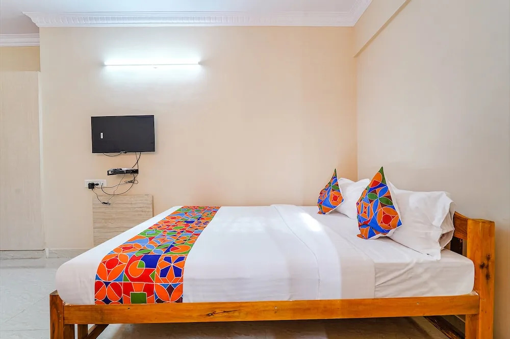 Бангалор: FabHotel The Lepsi Inn
