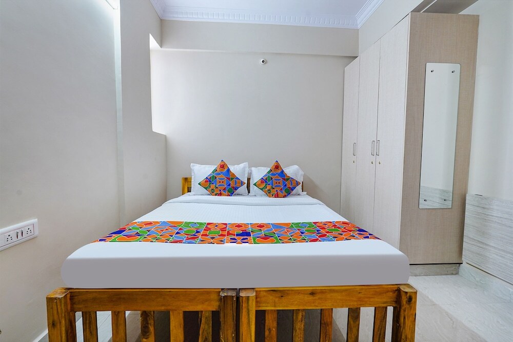 Бангалор: FabHotel The Lepsi Inn
