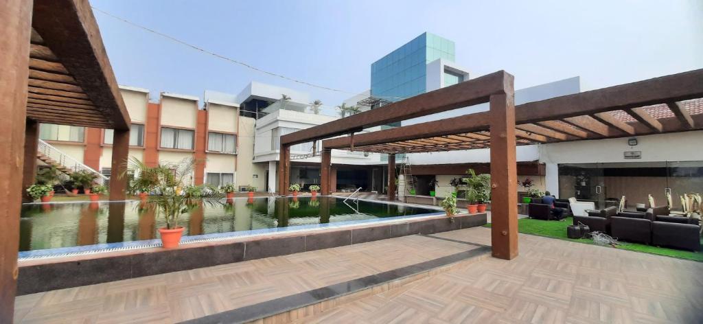 Барейлли: Click Resort Sparsh Bareilly