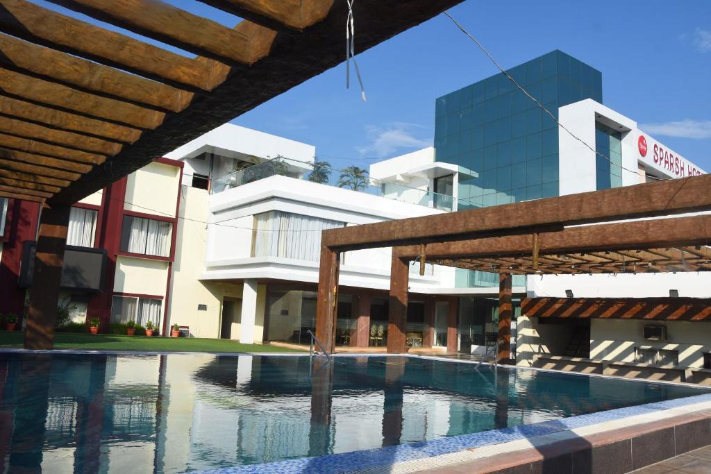 Барейлли: Click Resort Sparsh Bareilly