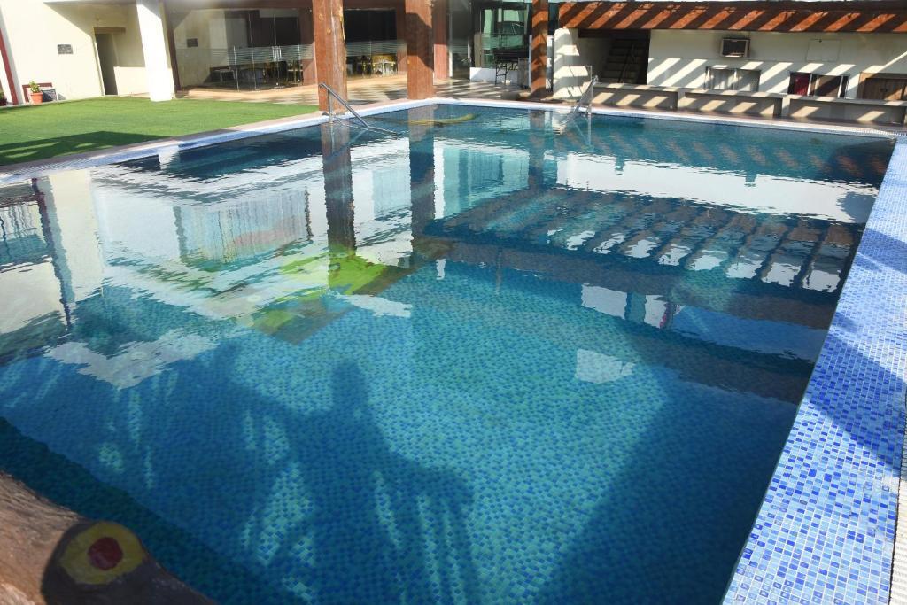 Барейлли: Click Resort Sparsh Bareilly