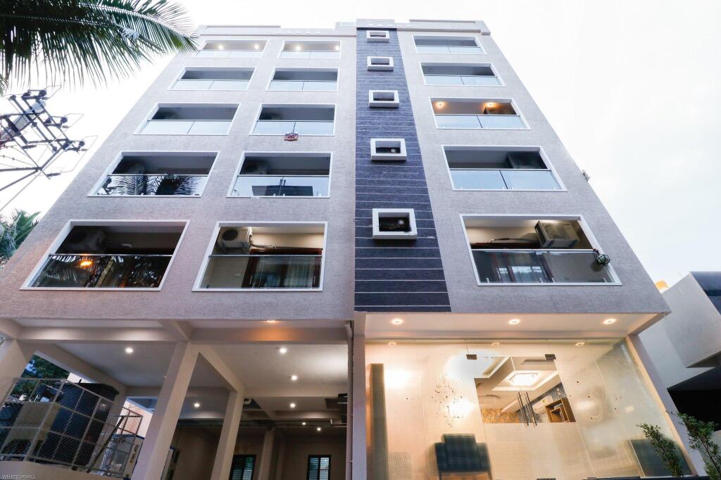 Бангалор: Capital O 62009 Metrovista