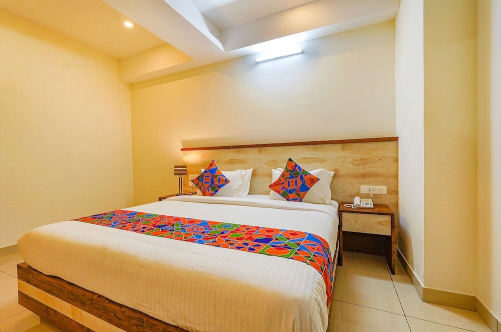 Бангалор: FabHotel Shakthi Suites