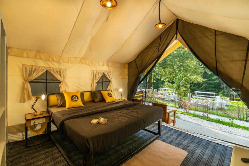 Касоль: The Hosteller Kasol Riverside